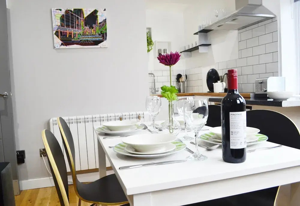 MediaHub Apartment 2