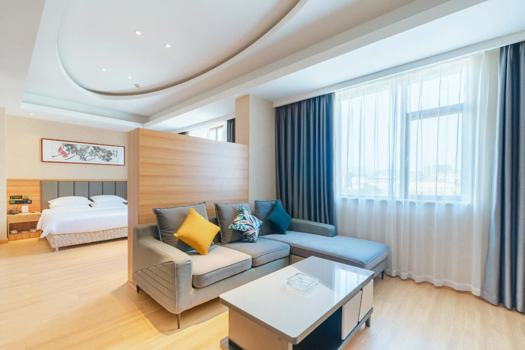 Rezen Laizhu Hotel (Lianhua)