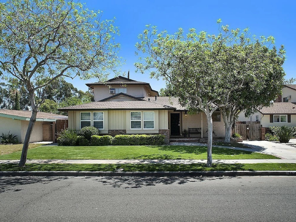 Castle1 - 6 Br Home
