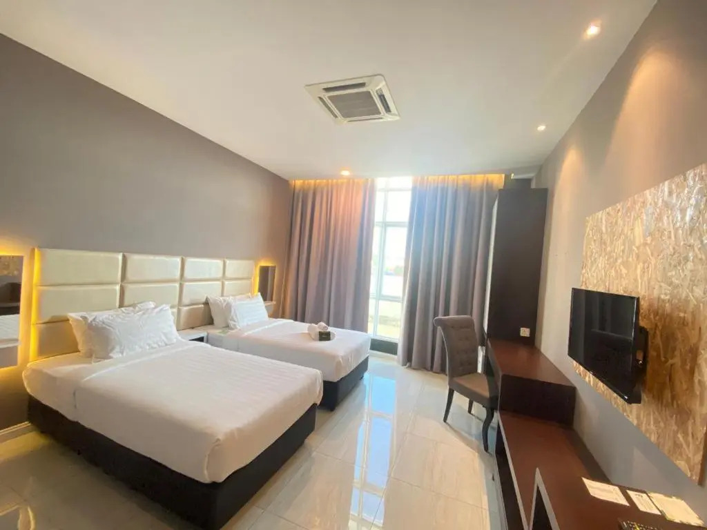 Stirling Suites Hotel &  Serviced Apartment
