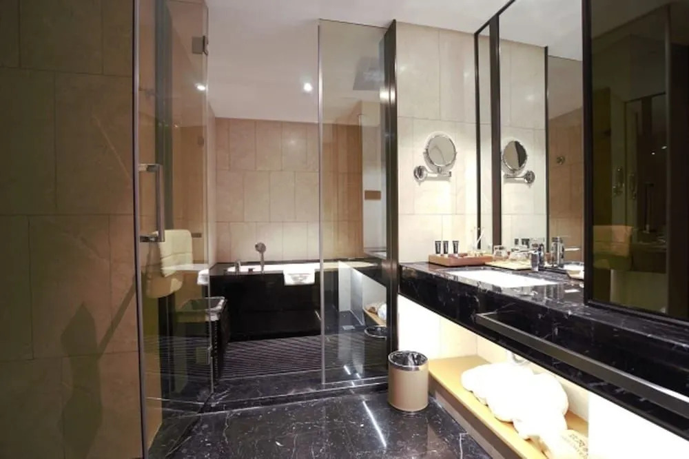 chongqing kuanrong luxry suit hotel