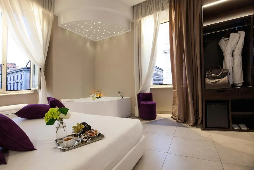 Roman Holidays Boutique Hotel