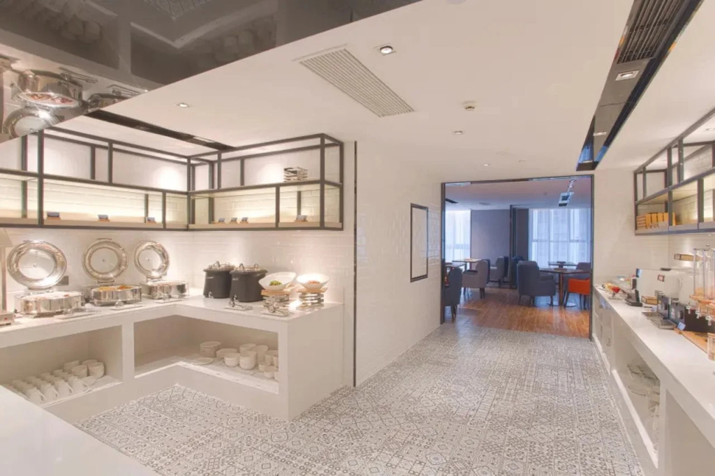 Echarm Hotel (Nanning East Station Wanxiang Mall)