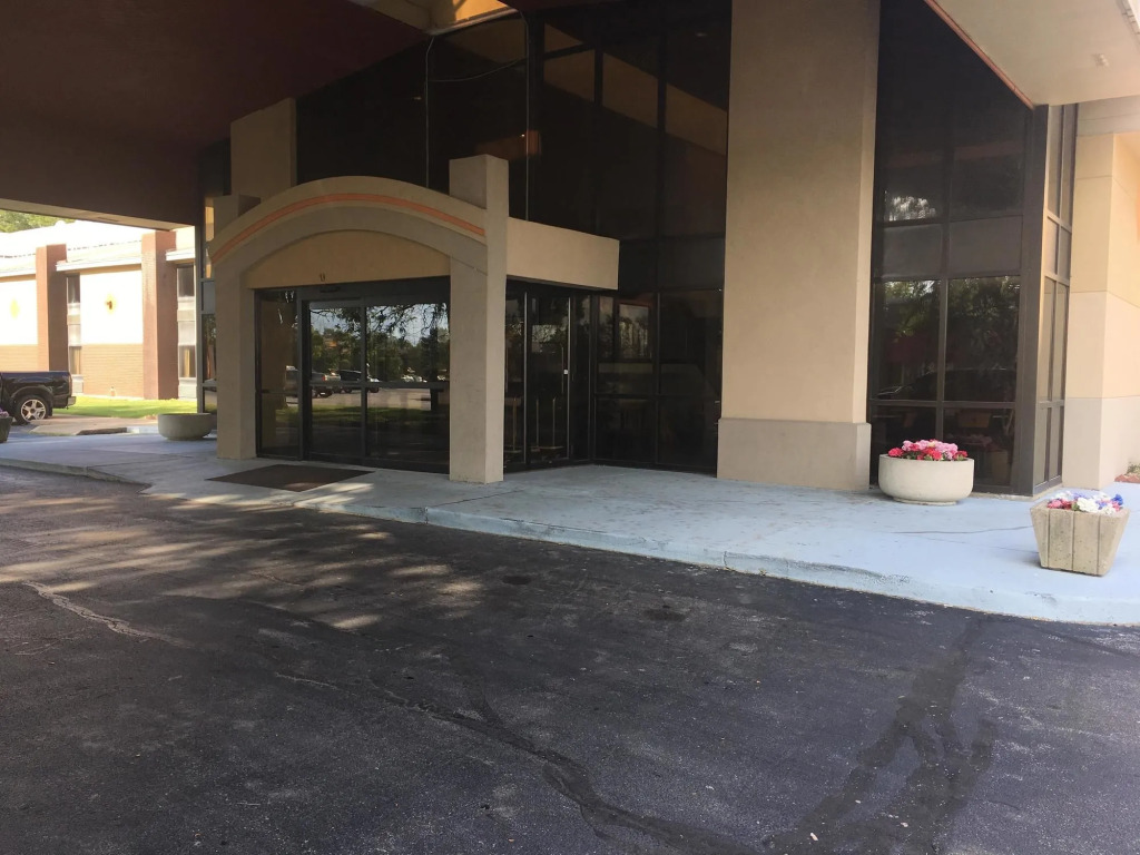 Econo Lodge Lafayette near University