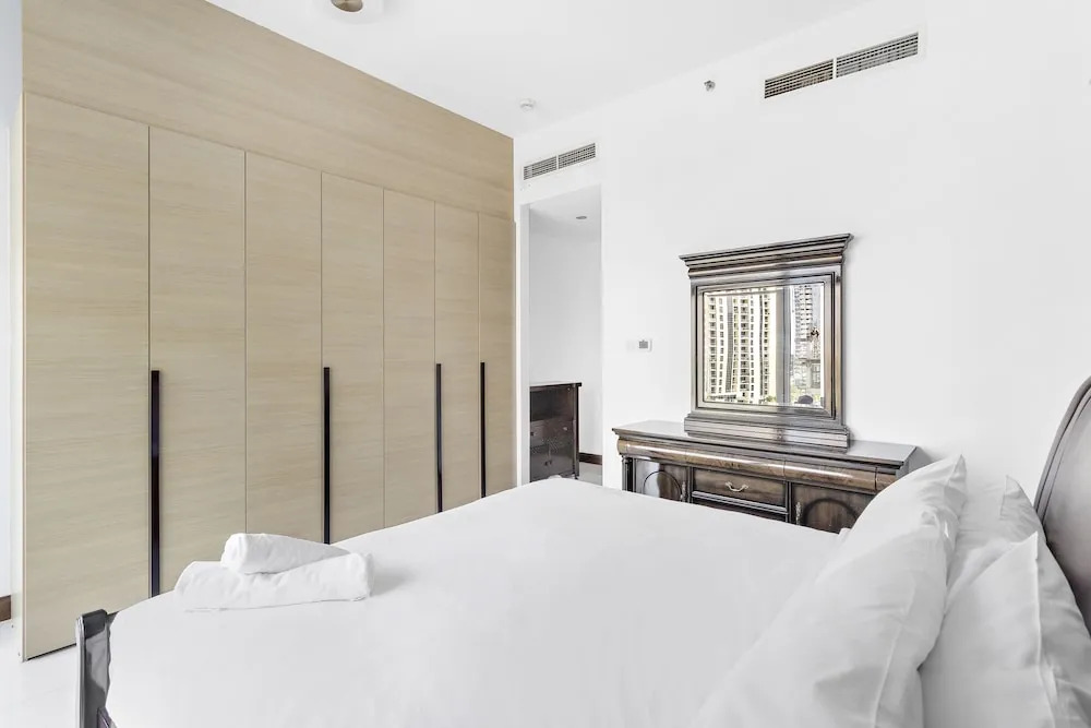 WelHome - Urban Retreat With Terrace And City Views