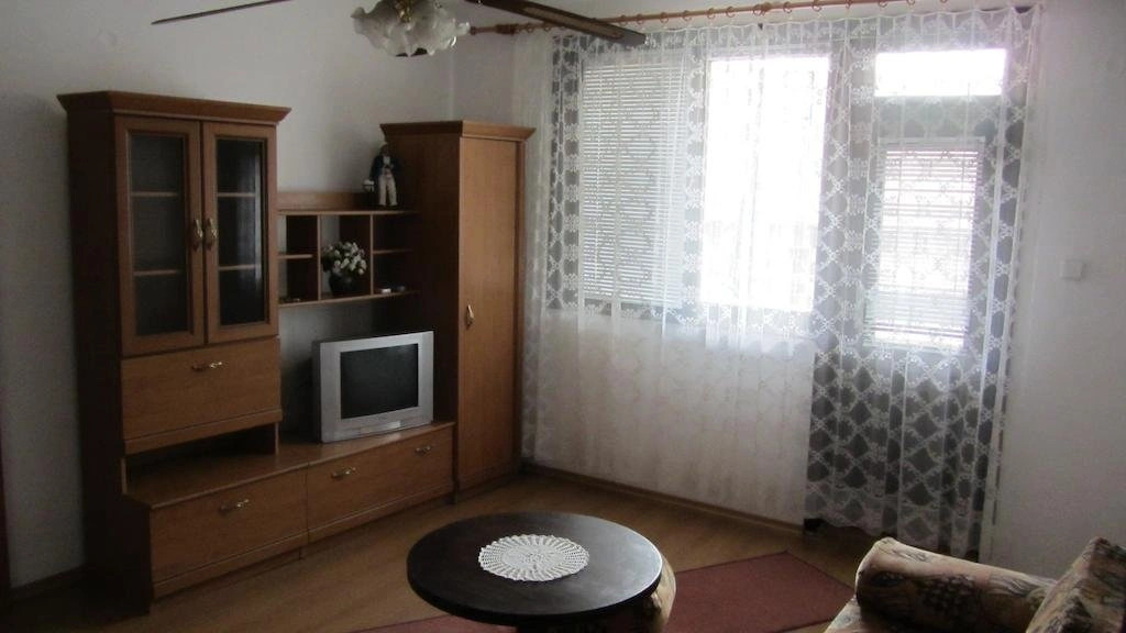 Mavrova Guest House