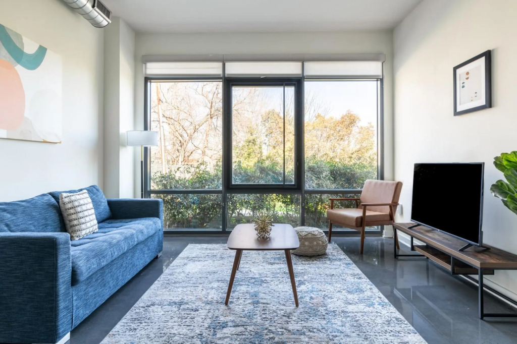 Alexandria Alluring 2BD 2BA Apartment