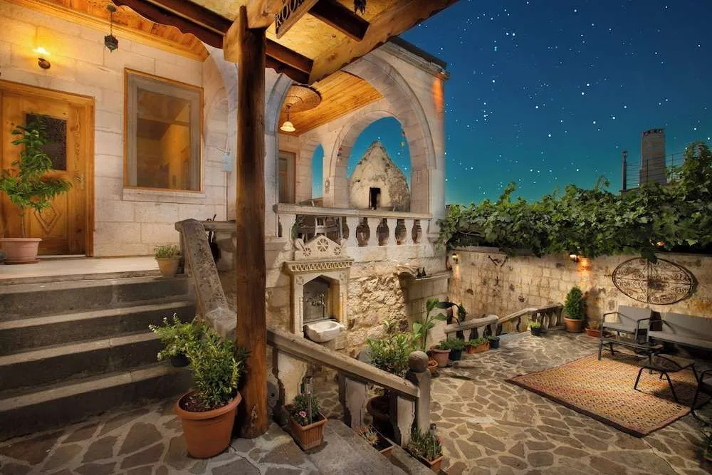 PERİ CAVE KONAK