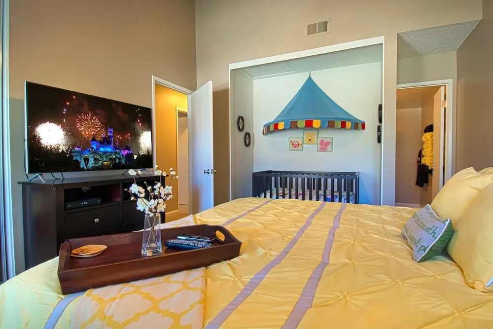 Tron - 3 Br Condo