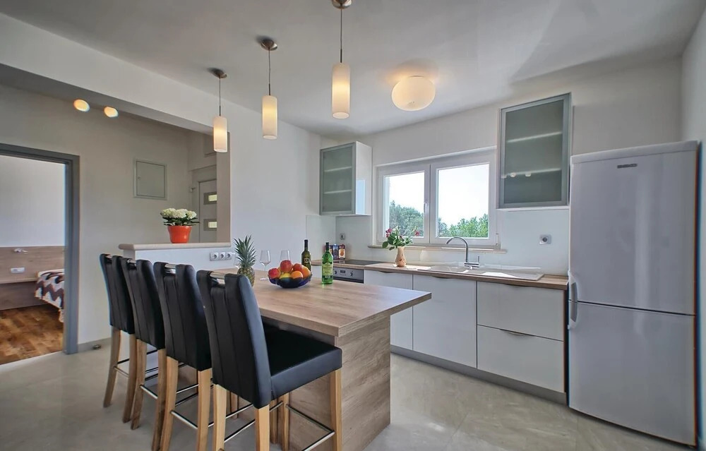 Awesome Home in Blato With Wifi and 6 Bedrooms
