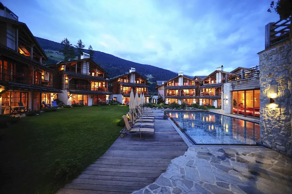 Post Alpina - Family Chalets Dolomites
