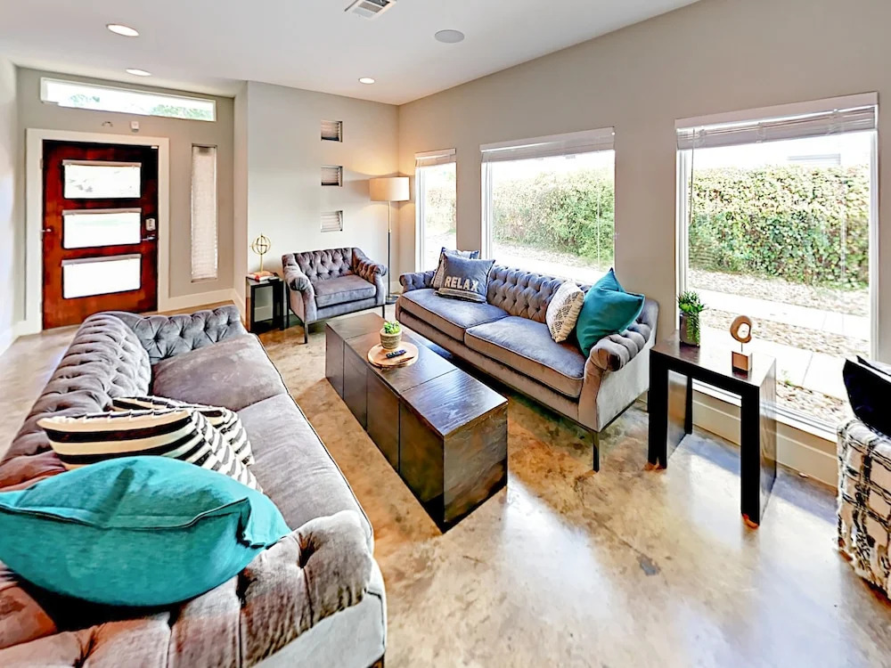 Kulhman Home 3 Bedrooms 2.5 Bathrooms Home