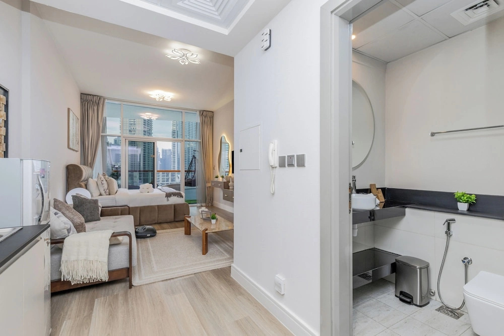 Gogoto Lux Studio Canal & Burj View