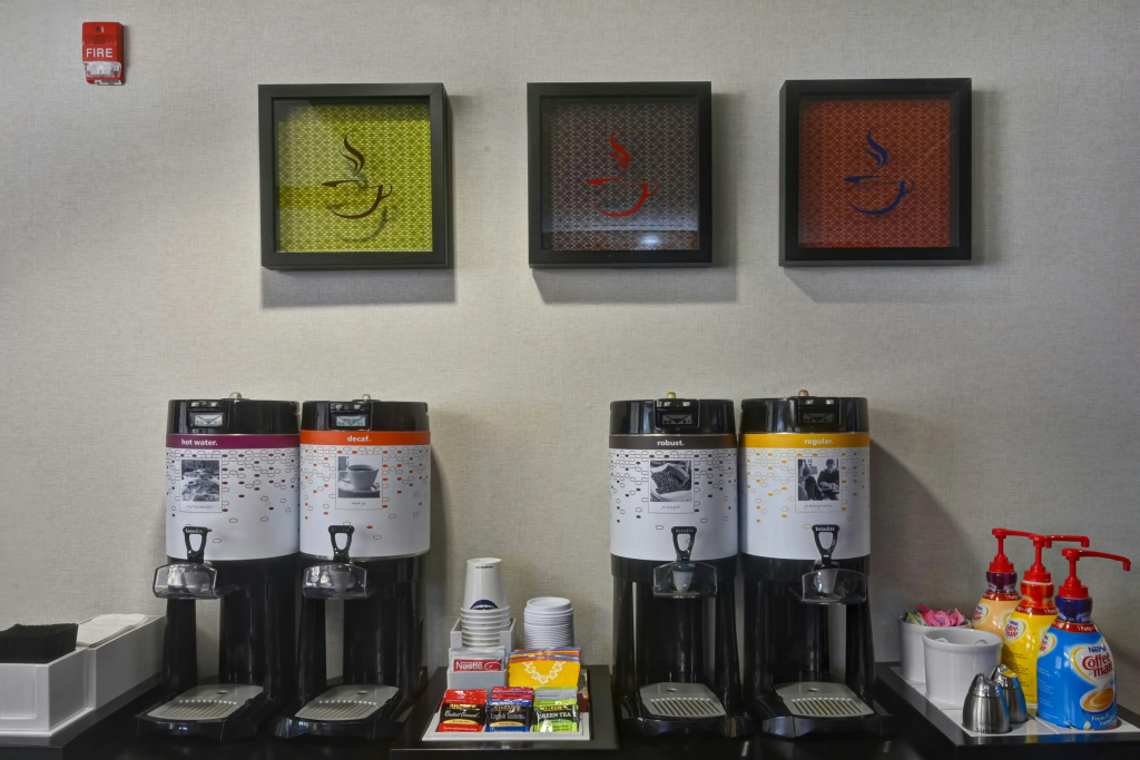 Hampton Inn Memphis-Poplar