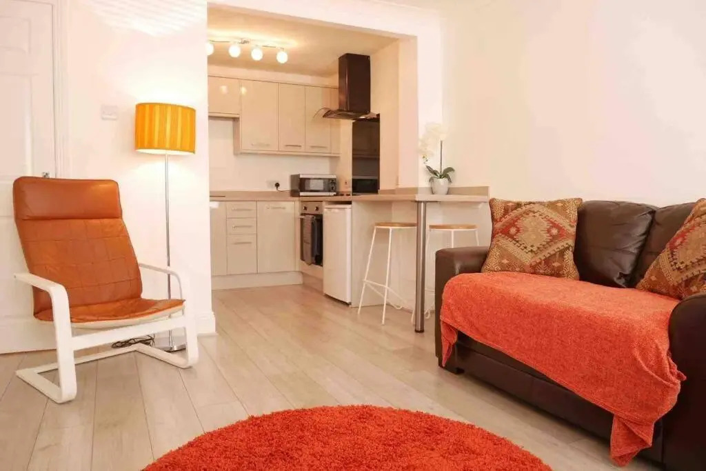York city centre, recently renovated 2 bedroom flat