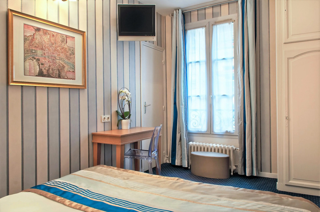 Hotel Romance Malesherbes by Patrick Hayat