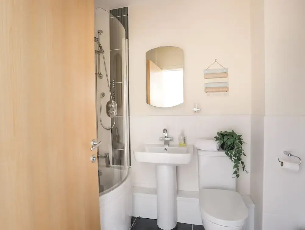 4 Pen Llanw Tides Reach