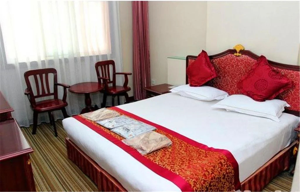 Yunshui Hotel (Taiyuan Huayu Baihua Valley Pingyang Road Branch)