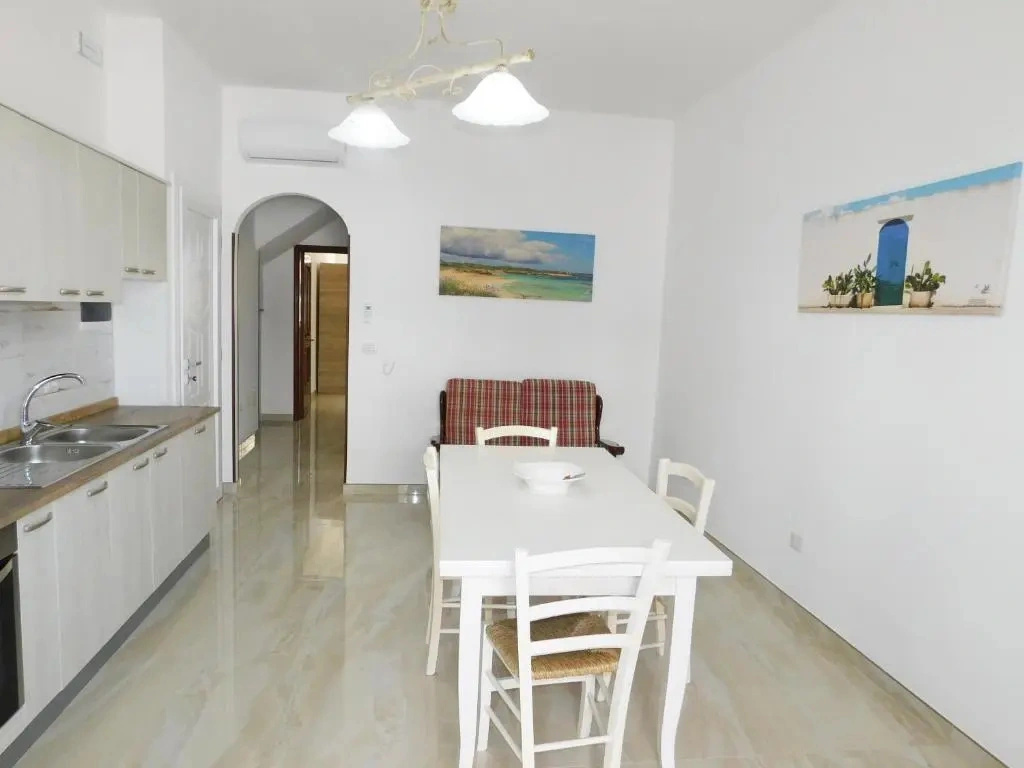 Bilocale con balcone sul mare 107