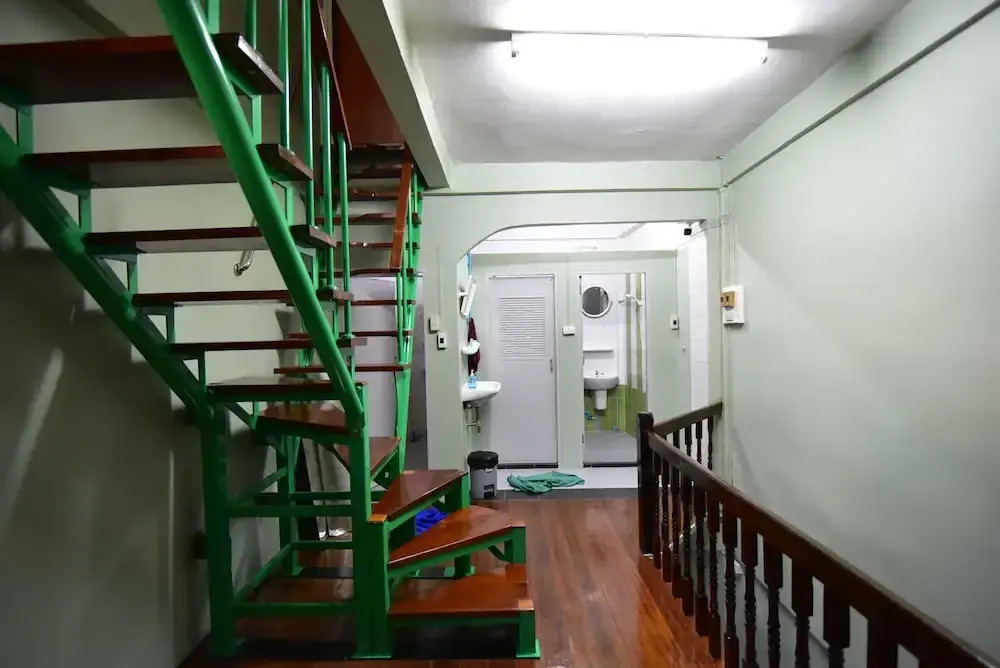 5 Minute Hostel