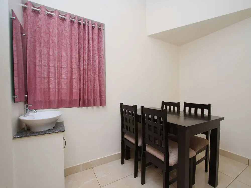 OYO 14715 Serene Inn