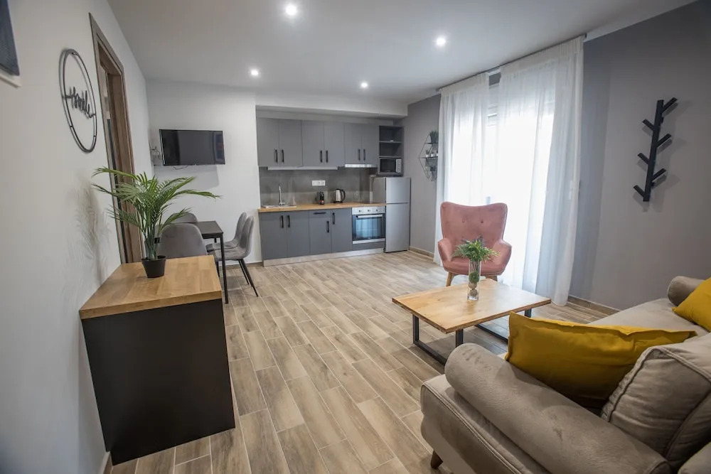 Raise Averof Serviced Apartments