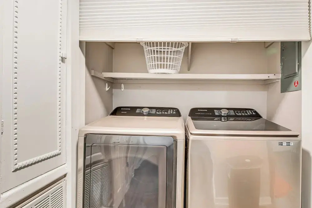 2 Mi to SC State & Claflin: Townhome w/ Patio!