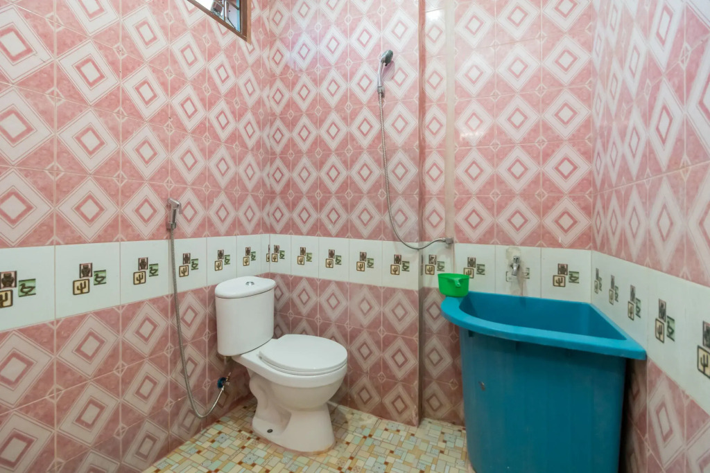 RedDoorz near Silangit International Airport