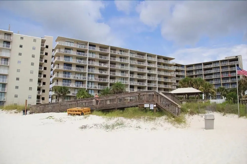 Seaside Beach and Racquet 3801 by RedAwning