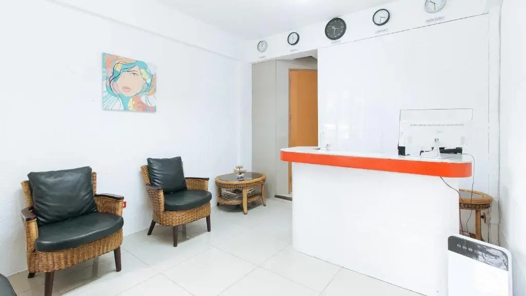 RedDoorz Plus near Tambo Paranaque