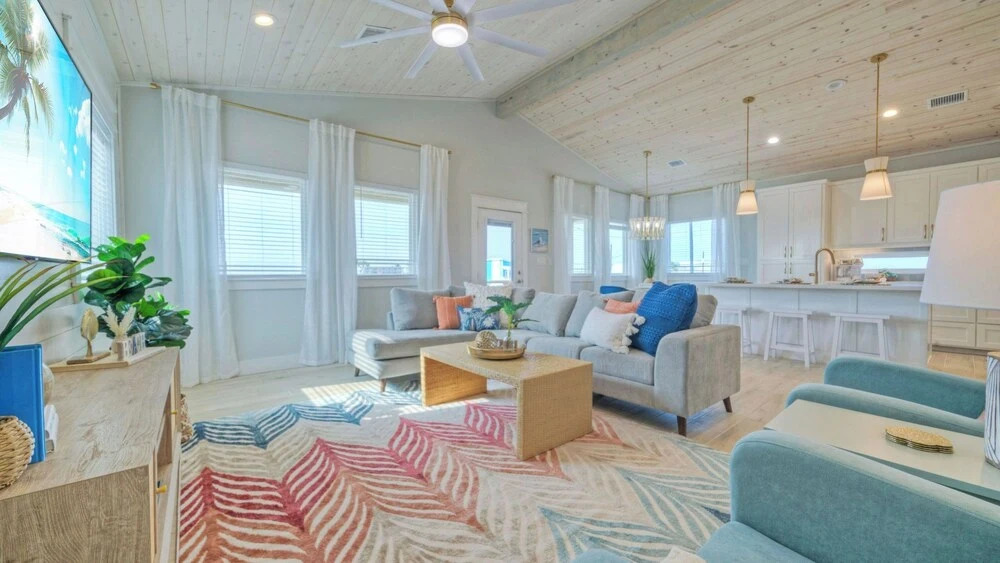 Sleeps 36! 3 Homes Side-by-side w/ Private Pools, Patio Lounge, 5 Mins to Beach