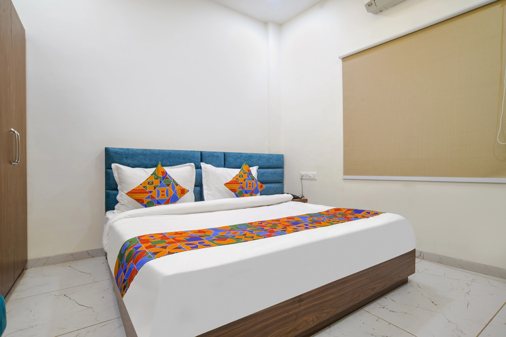 FabHotel Grand Giriraj