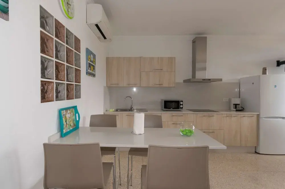 Casa de Vacaciones con Piscina Compartida I