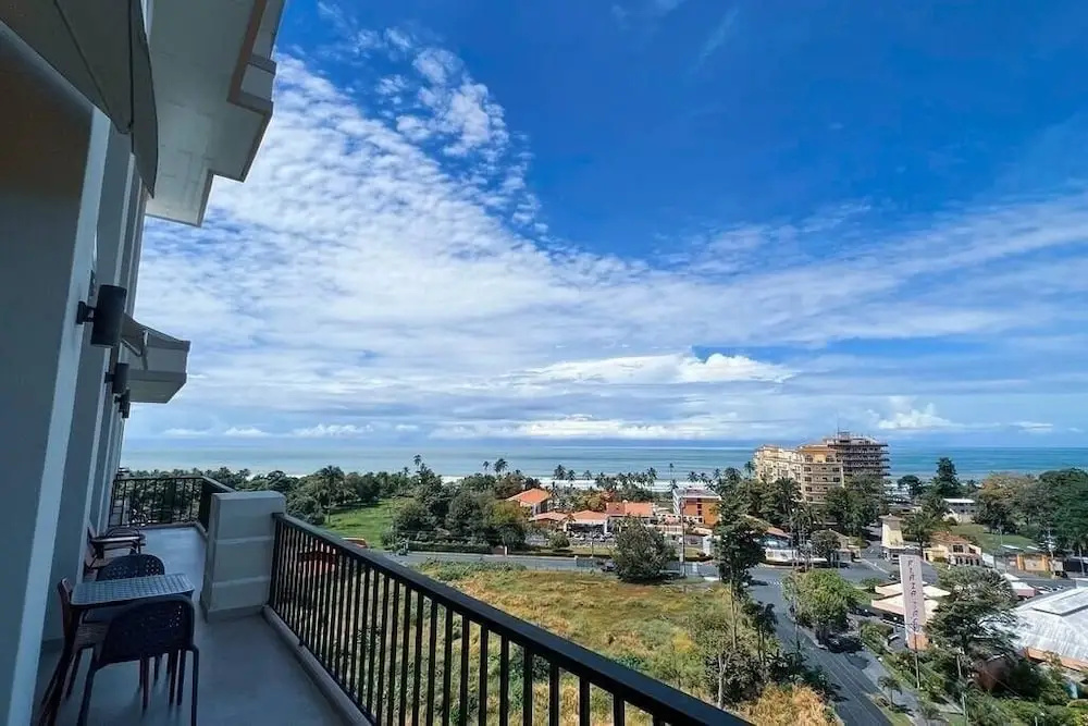 Elegant Oceanview Penthouse - Steps from Jaco Beach & Nightlife