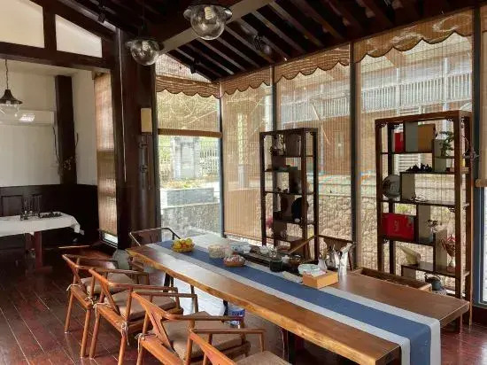 Hidden in mountains and valleys Guesthouse