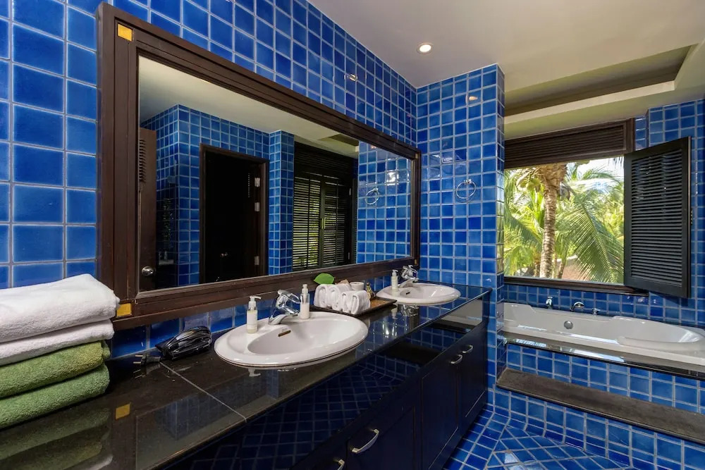 Kanika Residence by Lofty