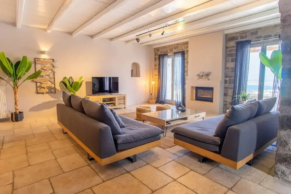 Luxury Villa Delphinus - AllParos Villas