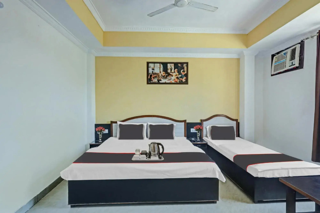 spot on 89476 Hotel Shalimar Lodge