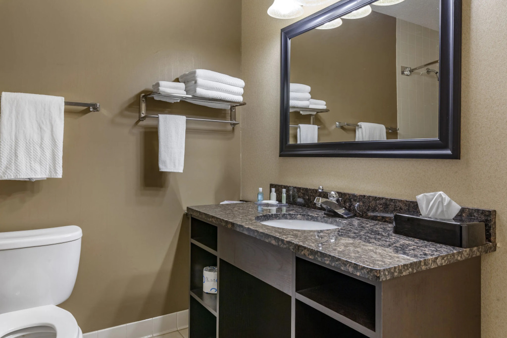Quality Inn & Suites Escanaba North