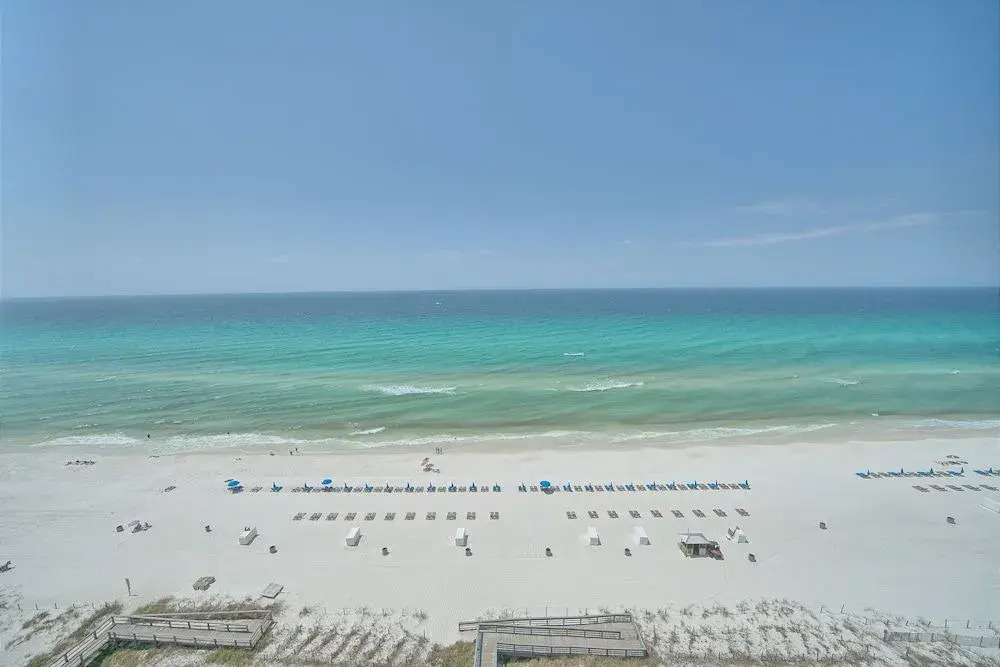 Comfortable High-Rise Condo with Beach Access - Unit 1404 by RedAwning