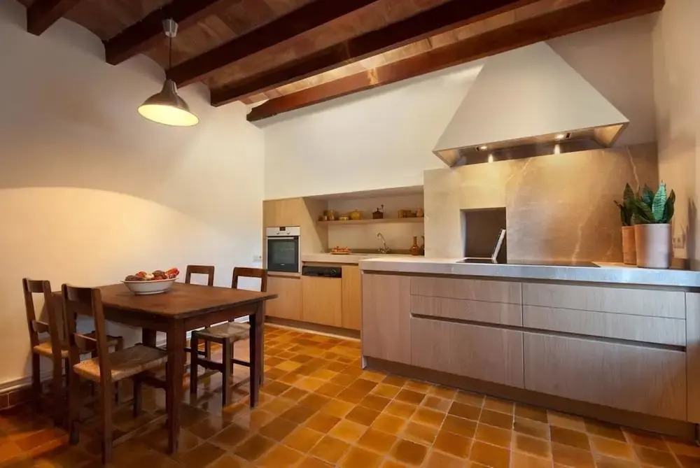 Villa - 4 Bedrooms with Pool and WiFi - 103179