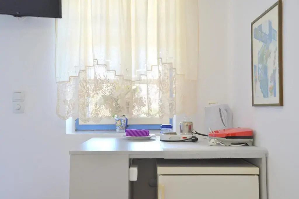 Jimmys Studios - Quiet Island Living in Plakes near Firopotamos & Plathiena Beaches