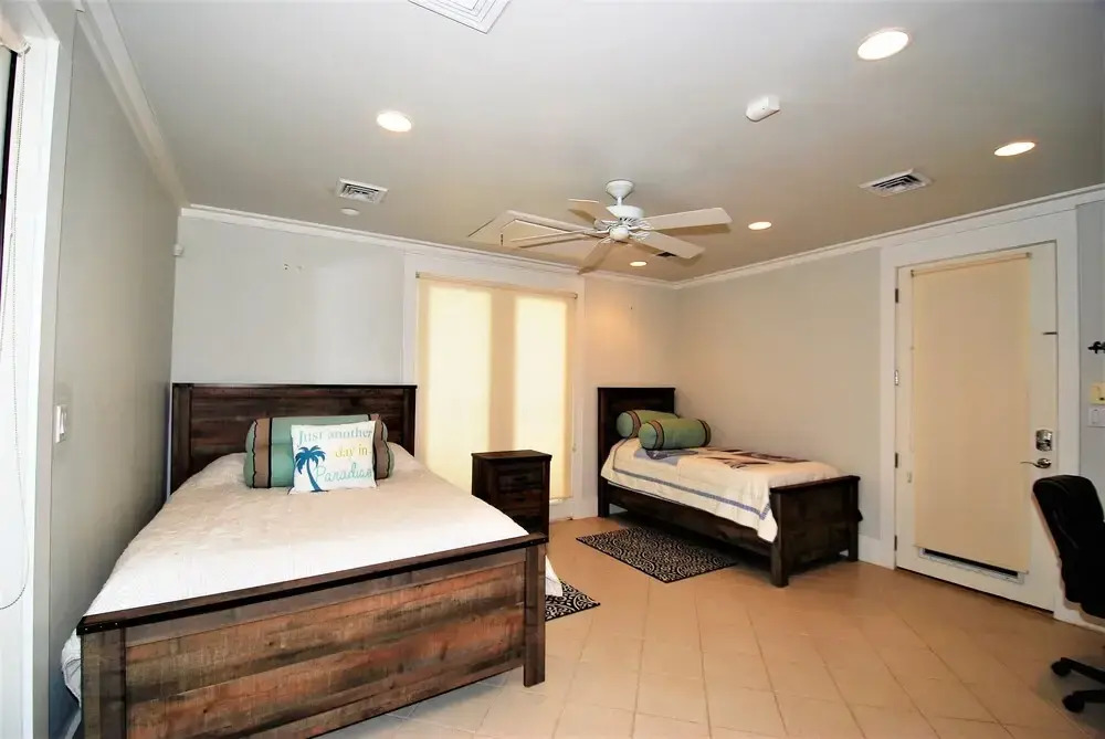 Sea Hawk - Private Beach House With Pool & Hot Tub 4 Bedroom Home by RedAwning