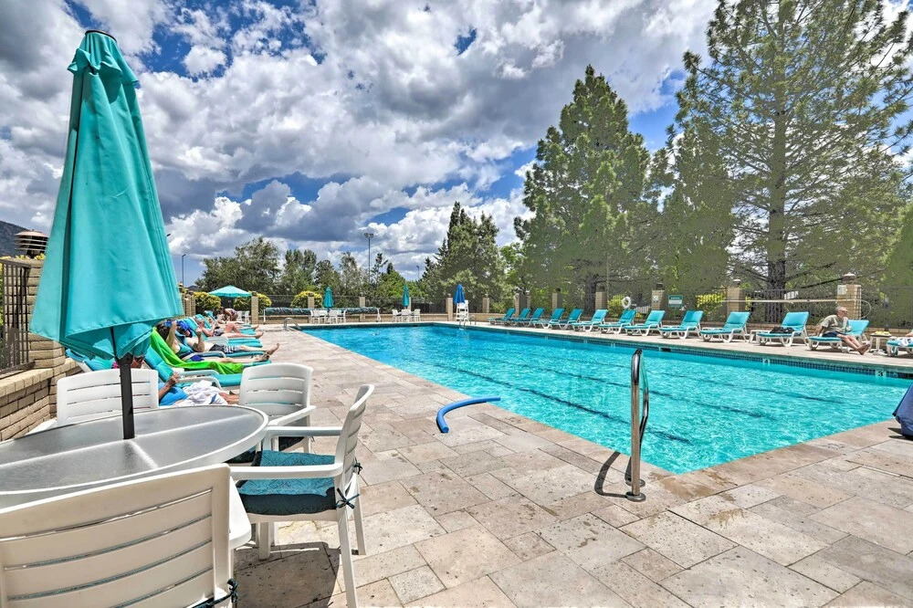 Flagstaff Condo w/ Balcony in Golf Community!