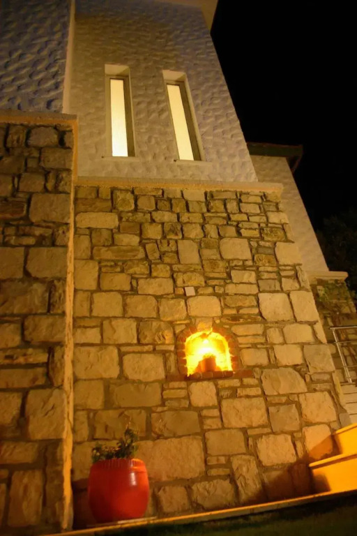 Tepe Hotel