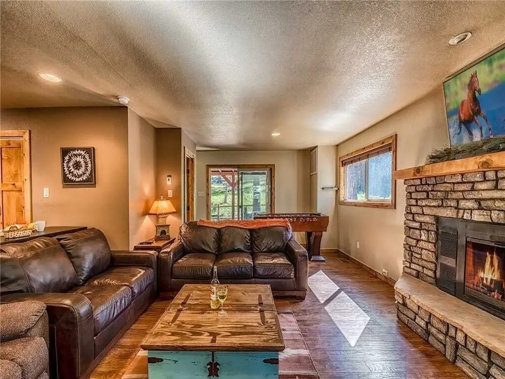 Tall Pines, 4 Bedrooms, Hot Tub, Fireplace, Sleeps 8