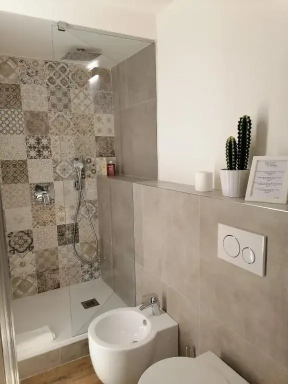 Sarzanas Rooms