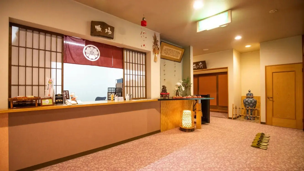 Shirataki Hotel