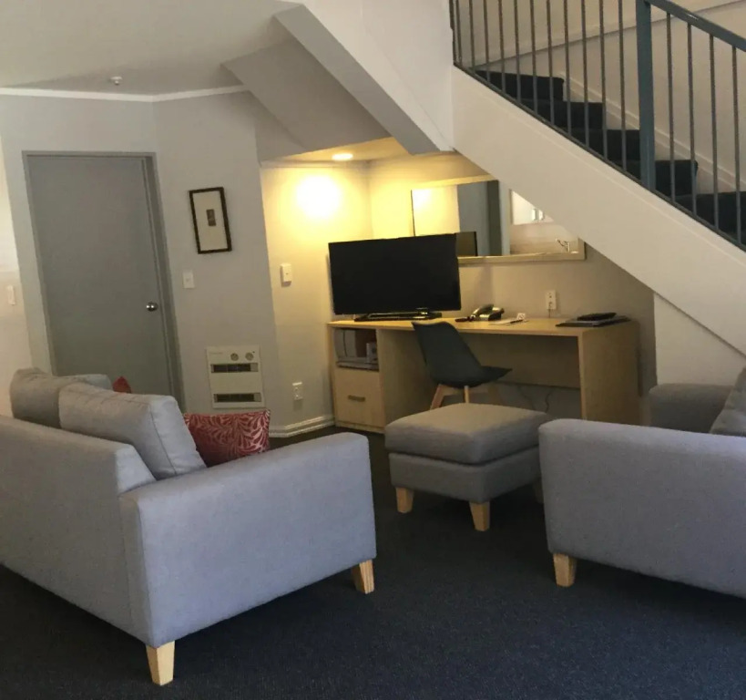Aubyn Court Spa Motel
