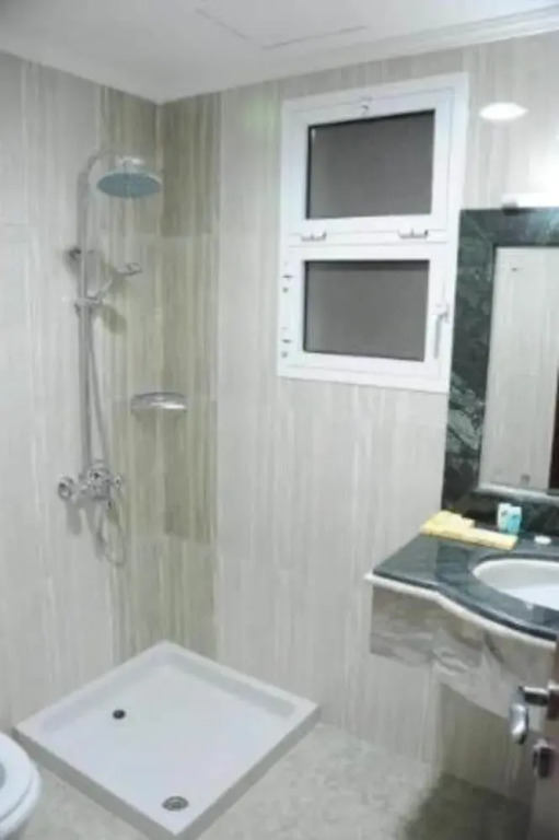 OYO 136 Pioneer Hotel Apartments